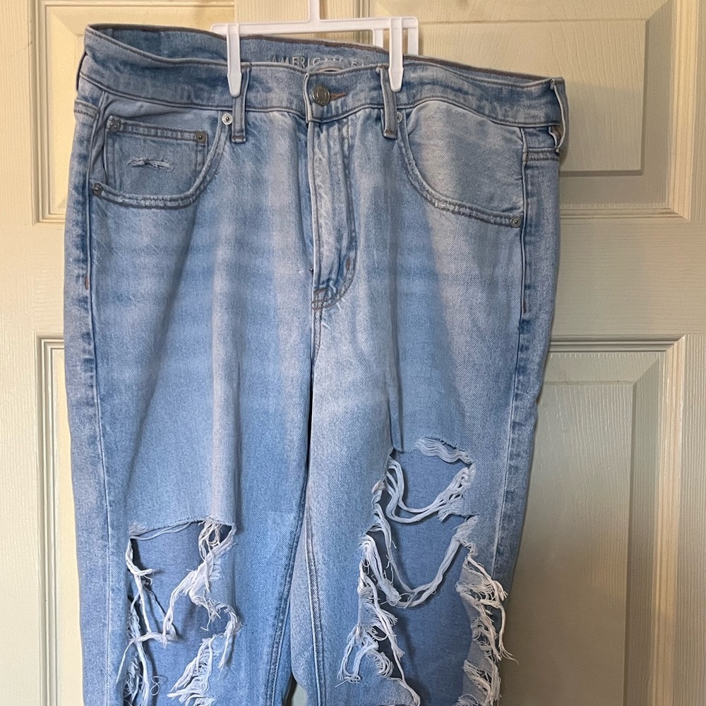 Mom AE jeans